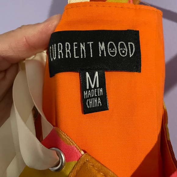 Currently mood top size M - Picture 2 of 3